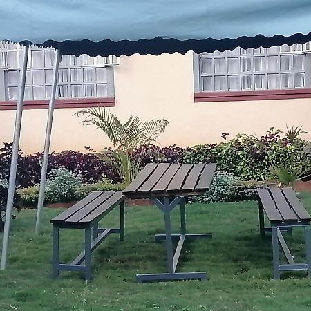 The Rhine Guest House - Eldoret Exterior photo